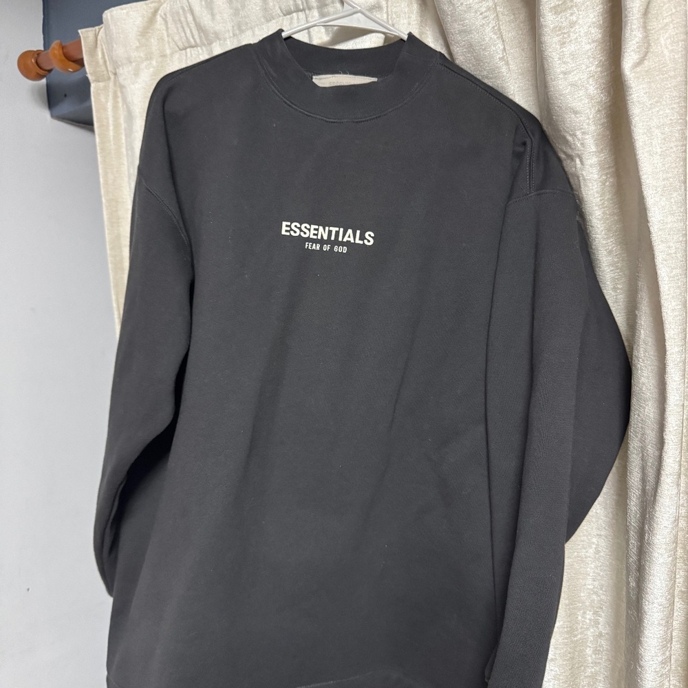 Essential sweater